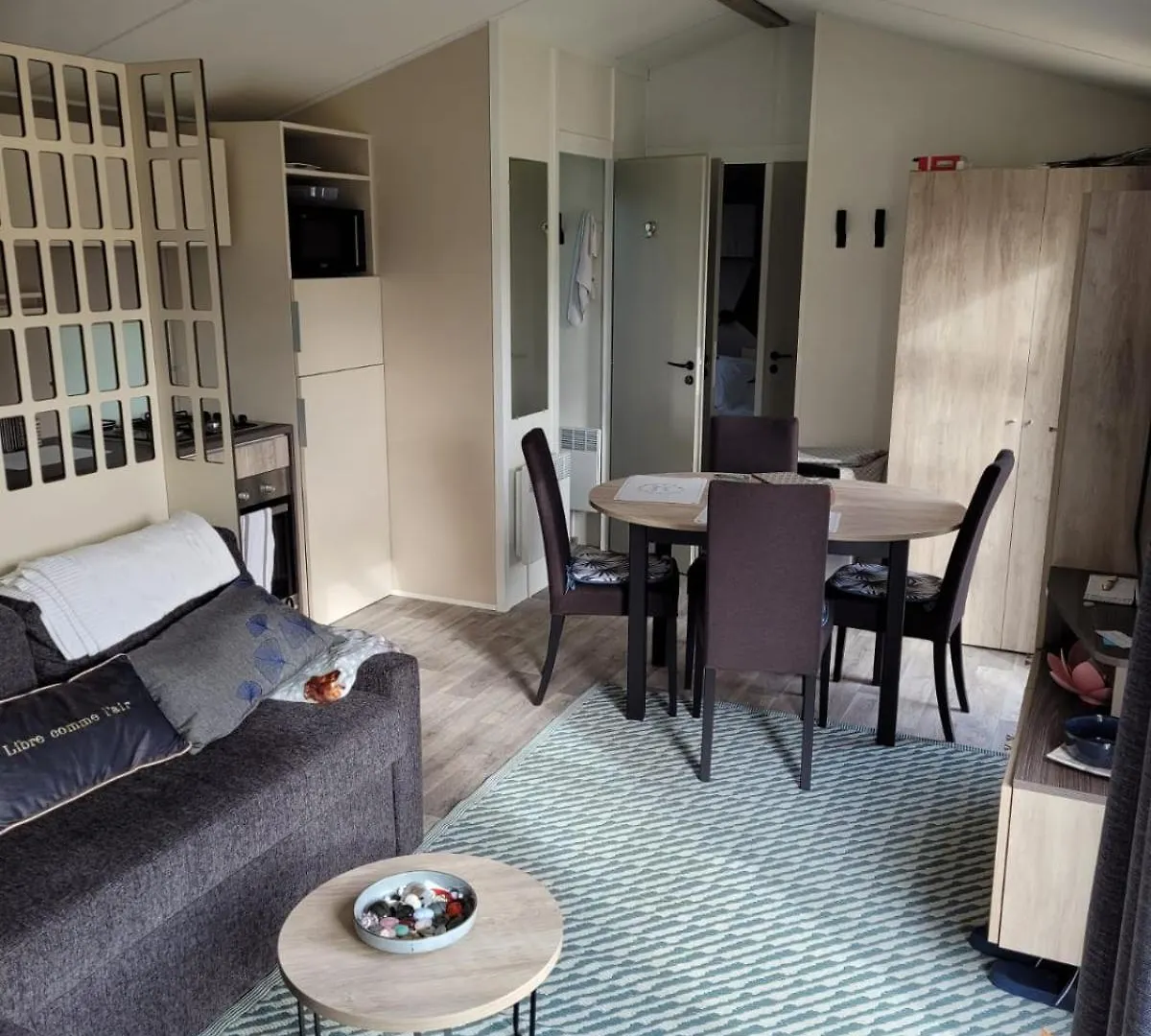 Campsite Mobilhome Tout Confort, Proche Saint-Malo, A 50 M De La Plage Et Du Gr34 France